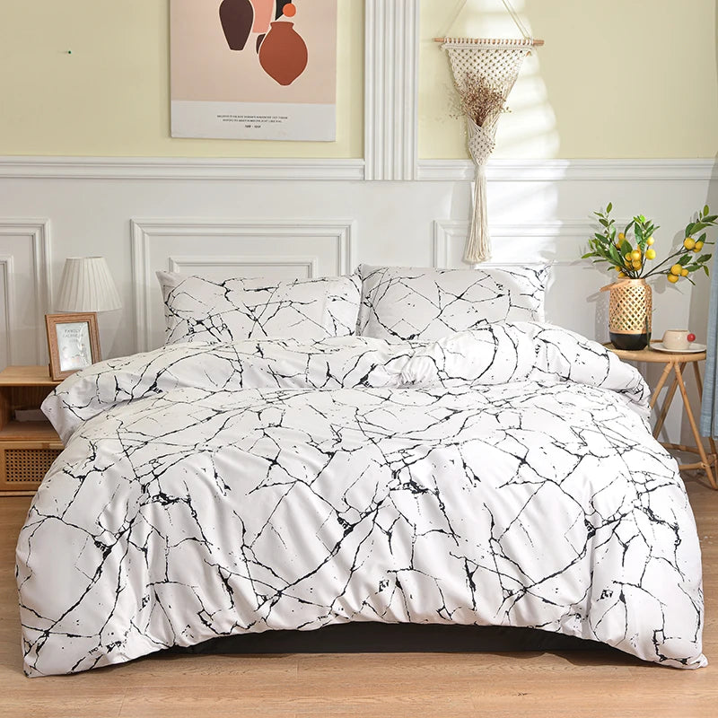 Black and White Bedding Set for Double Bed